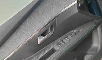 PEUGEOT 3008 NOUVEAU – 1.6 HYBRID 225CV EAT8 ALLURE PACK + HAYON MAINS LIBRES + PACK DRIVE ASSIST PLUS complet