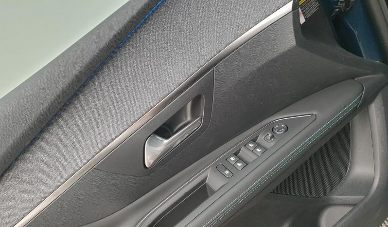 PEUGEOT 3008 NOUVEAU – 1.6 HYBRID 225CV EAT8 ALLURE PACK + HAYON MAINS LIBRES + PACK DRIVE ASSIST PLUS complet