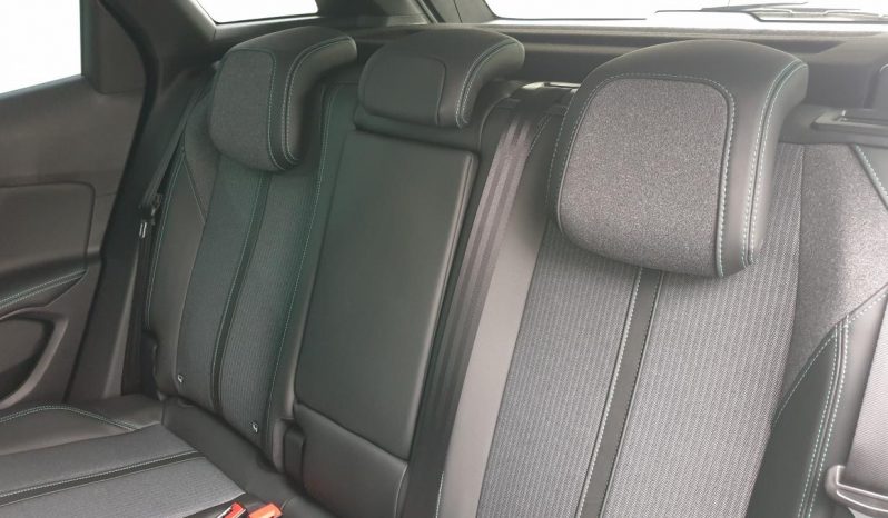 PEUGEOT 3008 NOUVEAU – 1.6 HYBRID 225CV EAT8 ALLURE PACK + HAYON MAINS LIBRES + PACK DRIVE ASSIST PLUS complet